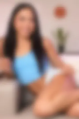 Petite Asian Shawty Vivienne Vo Worshipped and Fucked