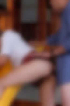 Hottie needs help . Esmeralda Duarte