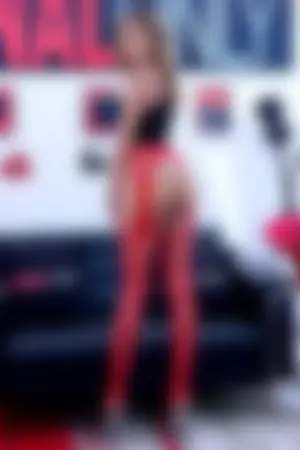 Kylie's In the Mood for Anal