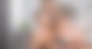 Misha Maver, terapeuta sexual, adicta al sexo anal