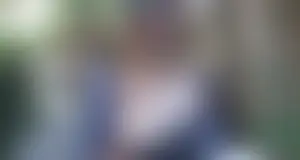 Haley Reed grinds out an orgasm on top before getting her facial